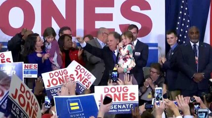 Victoire surprise d'un démocrate en Alabama, une claque pour Trump