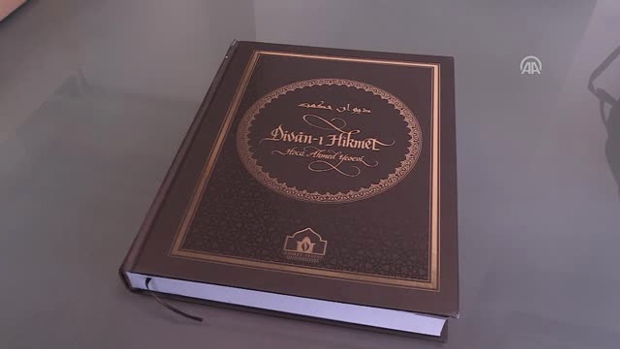 Engelsiz Divan-ı Hikmet
