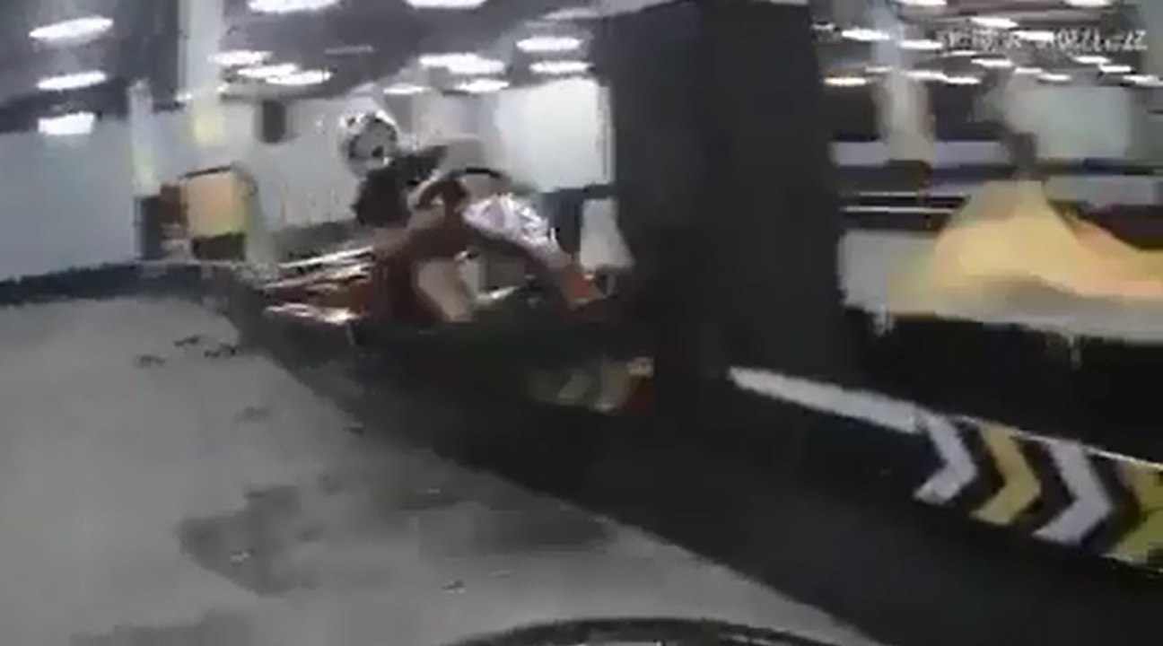 Ce mec n'est pas près de refaire du karting.