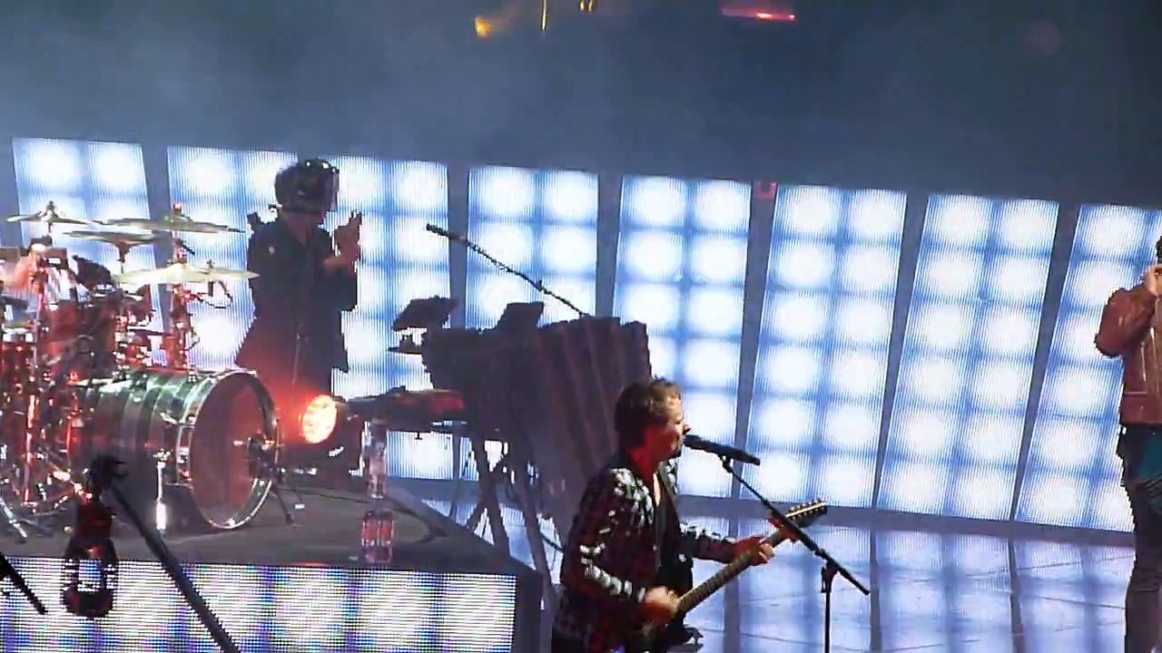 Muse - Supermassive Black Hole, Madison Square Garden, New York, NY, USA  4/15/2013