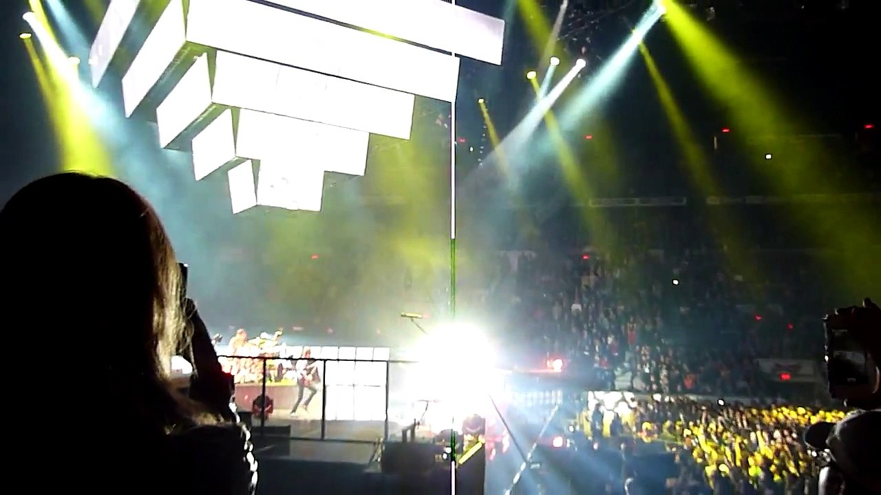 Muse - Supermassive Black Hole, Colisee Pepsi, Ville de Quebec, QC, Canada  4/26/2013
