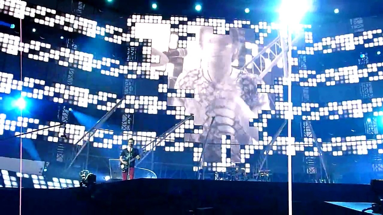 Muse - Supermassive Black Hole, Rock Werchter Festival, Werchter, Belgium  6/18/2013