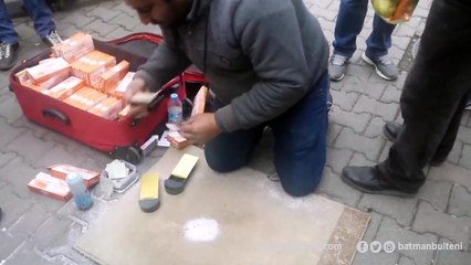 Batman, Gülistan caddesinde bir sokak satıcısı