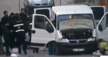 İstanbul'daki Şüpheli Araçtan Bomba Çıktı, 2 Kişi Gözaltına Alındı
