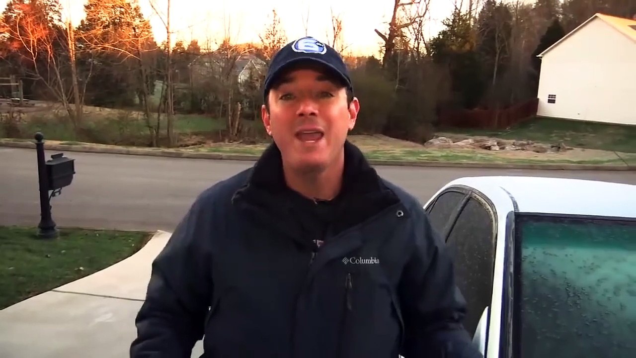 Fini les galères avec les pare-brises gelés : méthode miracle