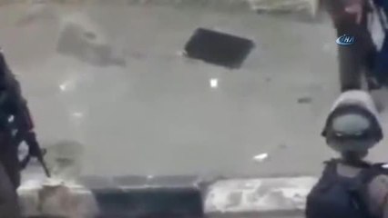 İsrailli Askerler, Filistinli Çocukları Gözaltına Aldı