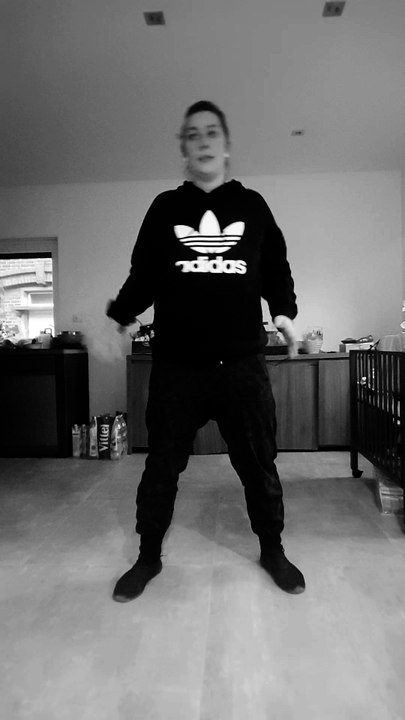 Bellyache sans musique