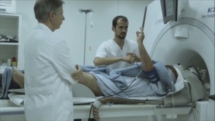 Investigadores españoles consiguen controlar los efectos motores del párkinson