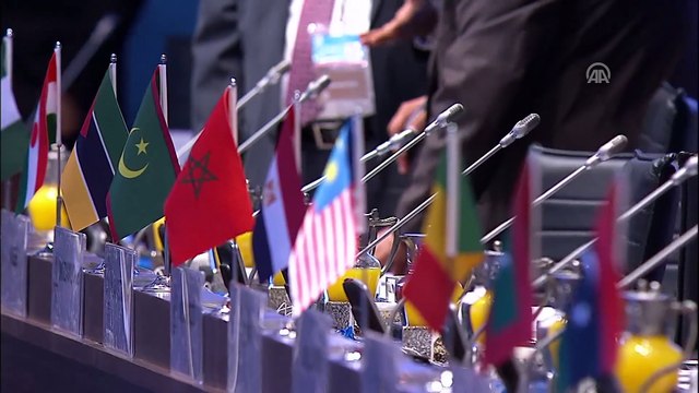 Olağanüstü İslam Zirvesi Konferansı - Aile Fotoğrafı - İSTANBUL