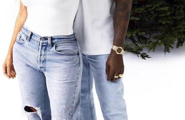 Kanye West fait ses débuts sur la carte de Noël des Kardashian