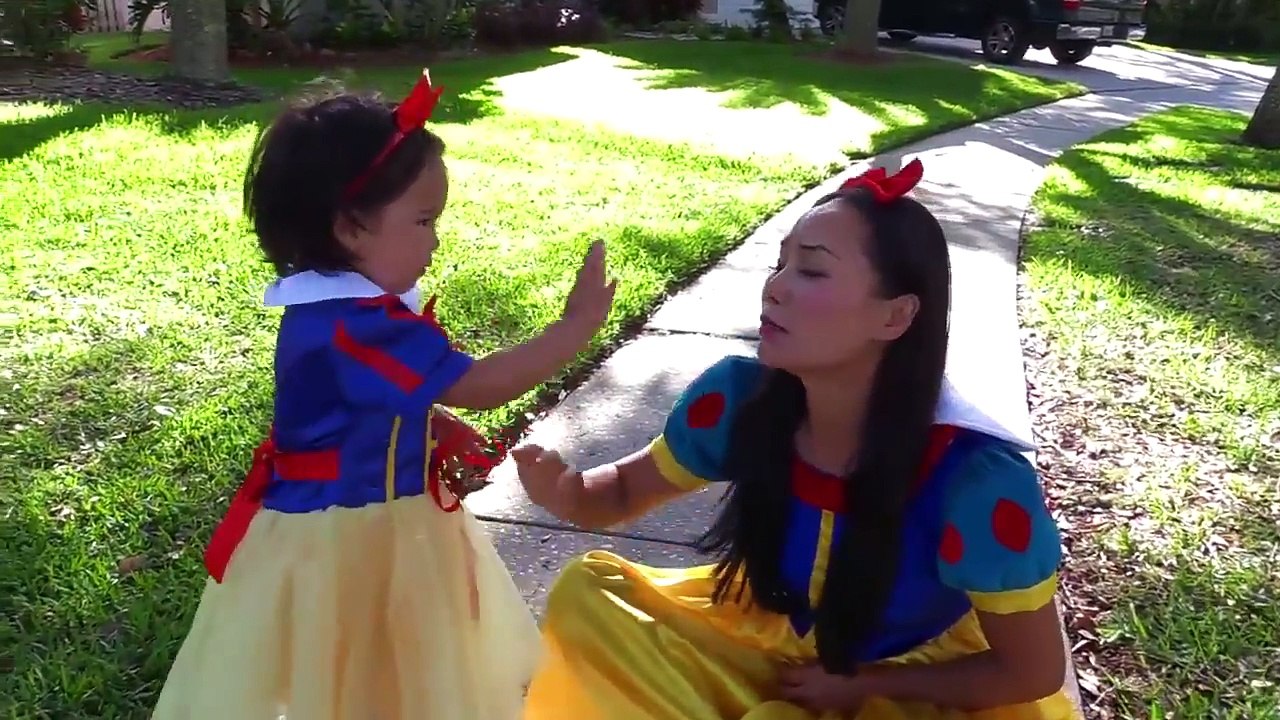 رابونزيل بيبي دونات شيف! ث / المجمدة إلسا، سنو وايت، ماكدونالدز فارغة