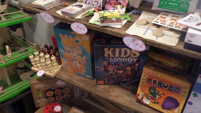 Alpes de Haute Provence : un monde de merveilles et de créateurs dans la boutique Com à la galerie