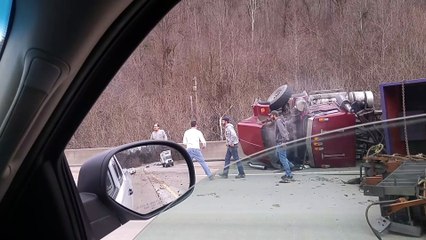 Driver survives terrible crash, frees himself from wreckage