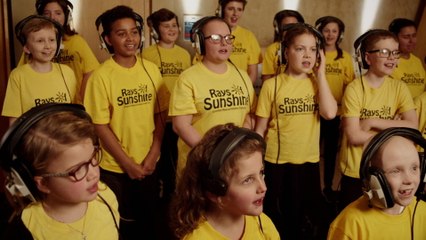 Michael Ball & Alfie Boe With The Rays of Sunshine Children's Choir & Friends - Bring Me Sunshine
