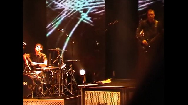 Muse - Sunburn, Melbourne Festival Hall, 09/08/2004