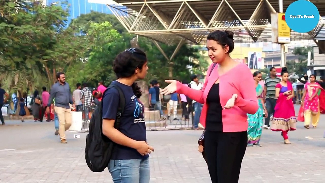 Girl Saying Aapki Pant Fatt Gayi Hai - Prank In India - Oye Its Prank