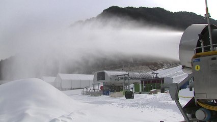 선수촌 준공-스키장 공개..겨울축제 막바지 준비 / YTN