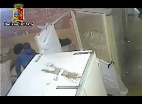 Eseguiti cinque fermi d’indiziato di delitto emessi dalla Procura della Repubblica di Caltanissetta nei confronti di st