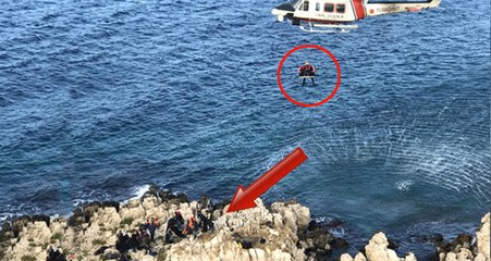 Yunan Adalarına Kaçan Göçmenler, İzmir Açıklarındaki Kayalıklarda Mahsur Kaldı