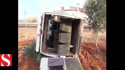 Zeytin işçilerini taşıyan minibüs takla attı: 15 yaralı