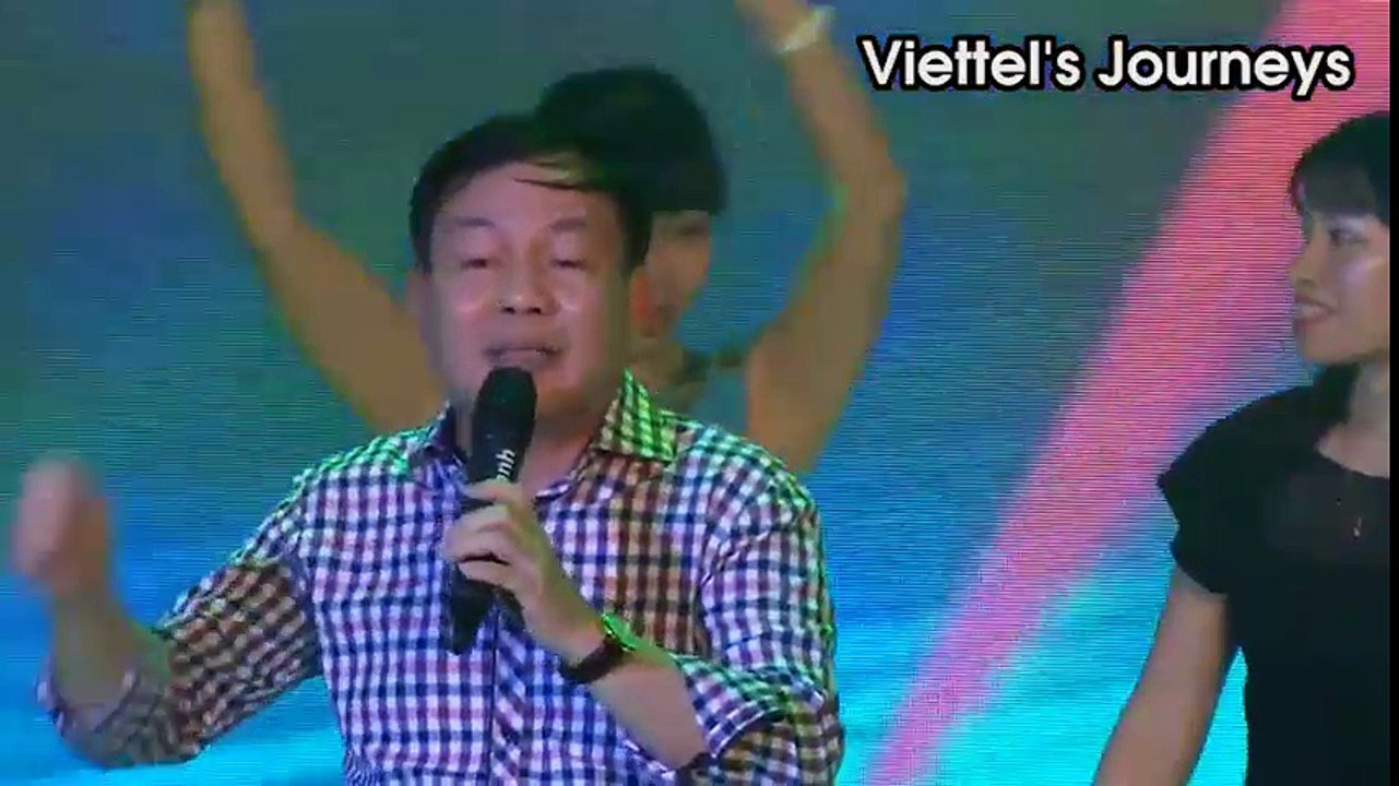 Phó tổng Giám đốc Viettel hát 'Thật bất ngờ'