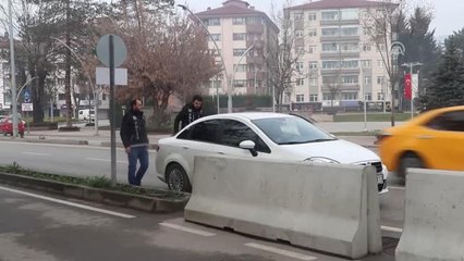 Otomobilin Bagajında Uyuşturucu Ele Geçirildi