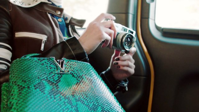 Le dernier crush mode de Sora Choi ? Le sac Capucines de Louis Vuitton