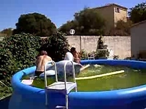 Swiming Pool Fight II