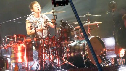 Muse - Supermassive Black Hole, Wells Fargo Center, Philadelphia, PA, USA  9/9/2013