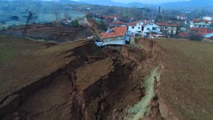 Heyelan Bölgesi Havadan Görüntülendi