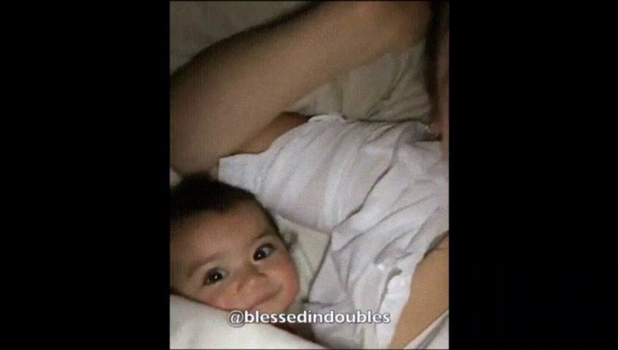 Impossible de résister à ce sourire de bébé... Trop mignon