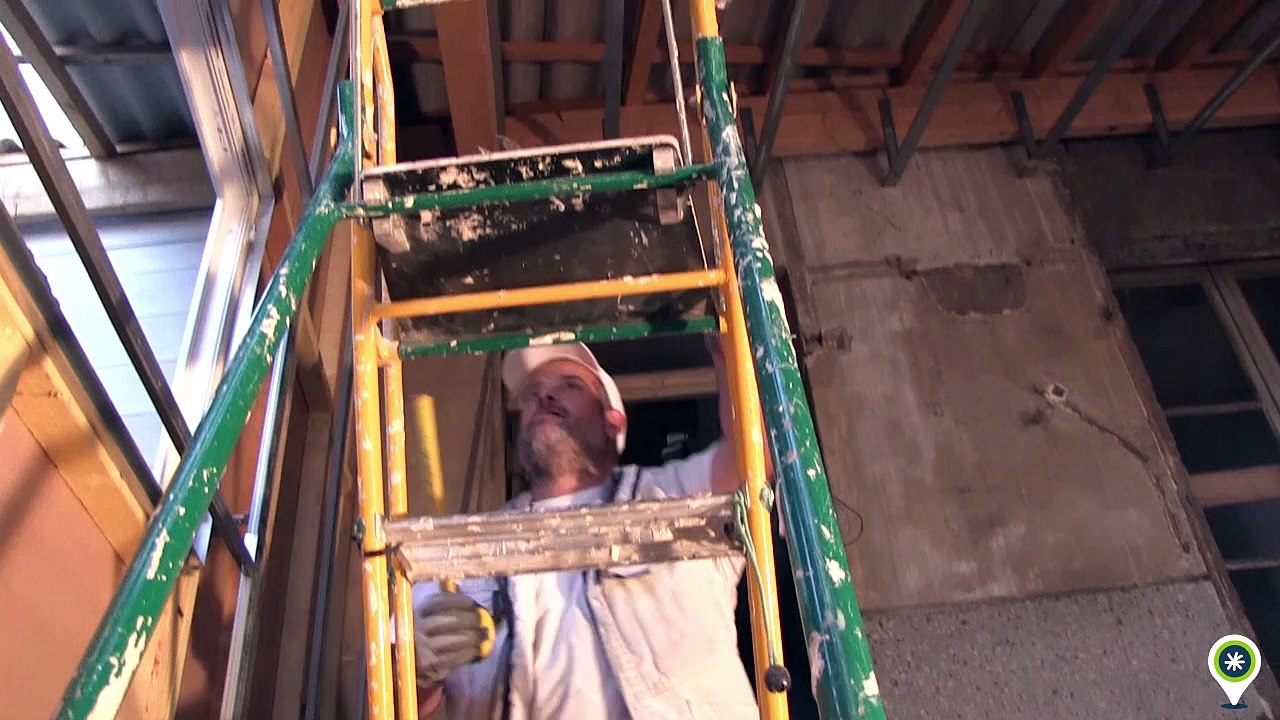 Plâtrier / plâtrière plaquiste, un métier du Livradois-Forez