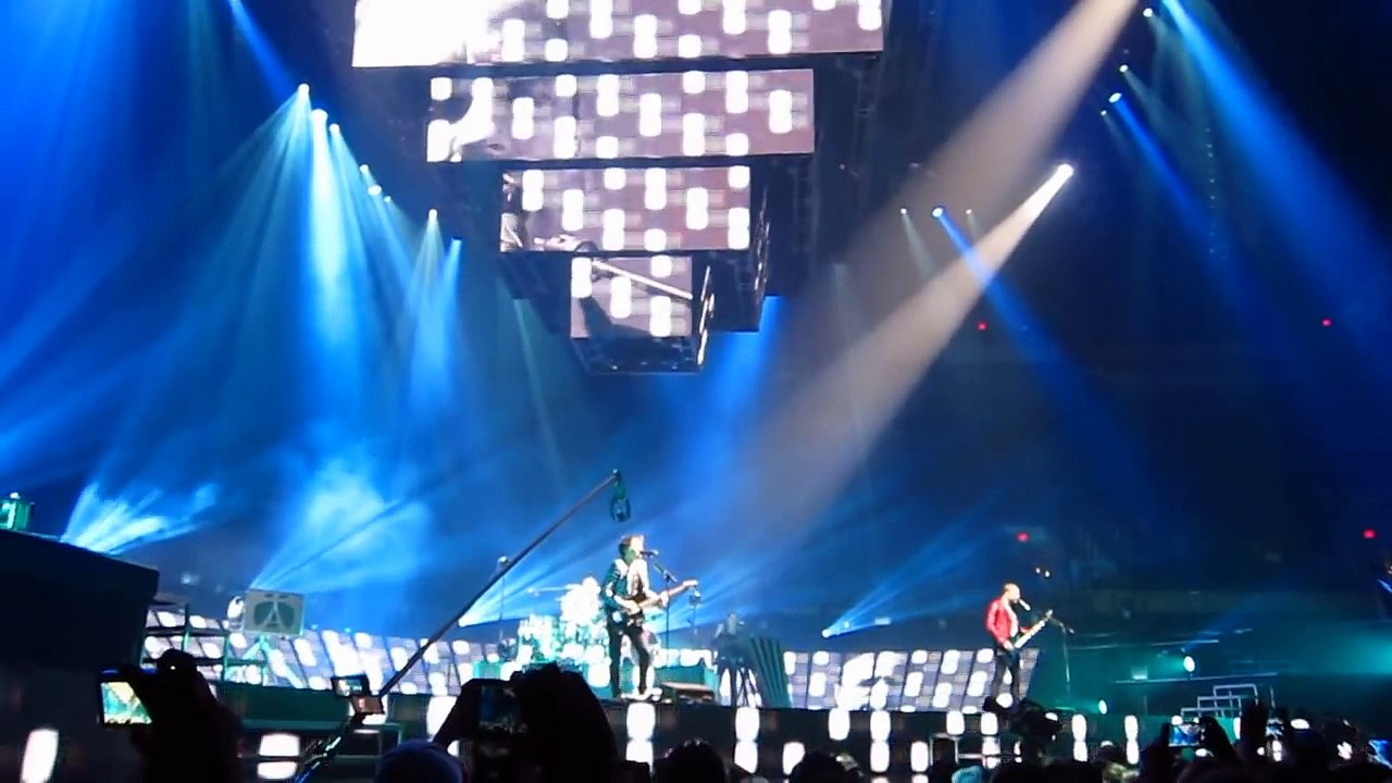 Muse - Supermassive Black Hole, US Airways Center, Phoenix, AZ, USA  3/16/2013