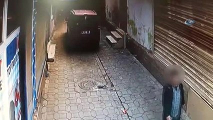 Küçük Kızın Tacizden Kaçarak Kurtulduğu İddiası... Tacizci Kamerada