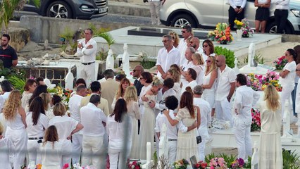 Johnny : un ami préparait déjà son enterrement... 10 jours avant sa mort