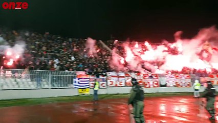 Ambiance incroyable des supporters de l'étoile Rouge de Belgrade