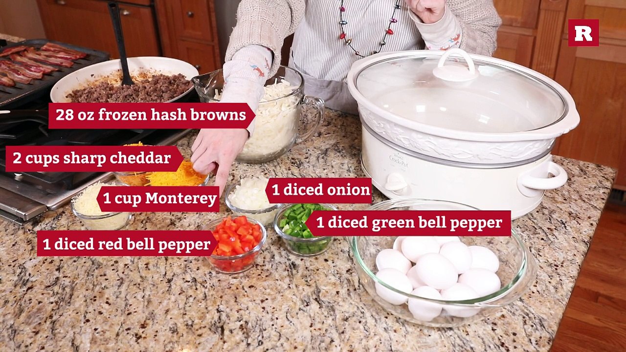 Elissa the Mom makes Christmas breakfast casserole | Elissa the Mom