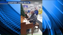 Man Surprises Customers with Impromptu Piano Performance at Ohio Goodwill