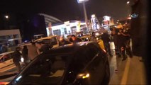 Kırmızı Işıkta Duran Araçlara Çarpan Alkollü Sürücü Kaçtı