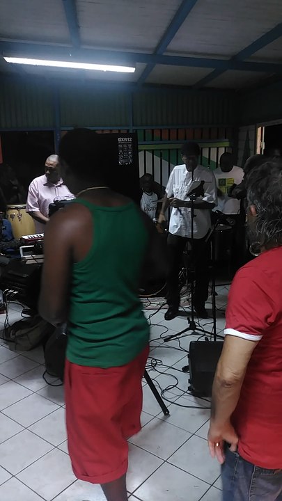 Christian Albert et son groupe Figue Jonnes à Fonds-Baillargent Pointe-Noire Guadeloupe (11)