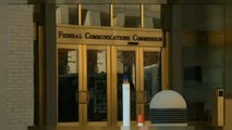 US regulators scrap net neutrality rules