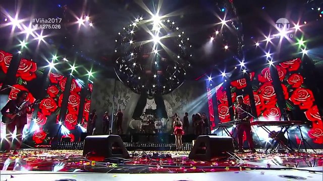 Mon Laferte - Tu falta de querer ( Viña del mar 2017)