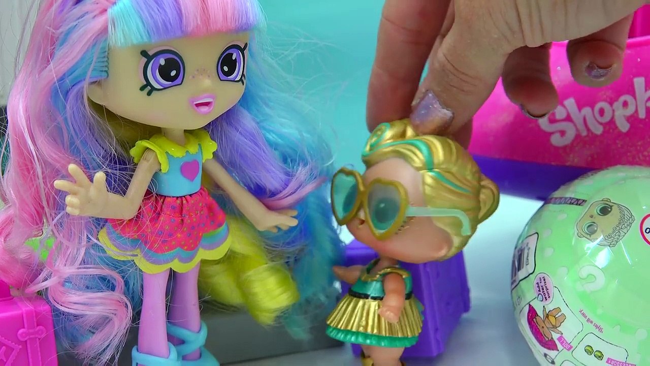 LOL Surprise Big Lil Sisters Blind Bag  Airplane Vacation with Rainbow Kate-F-7gYrVZPKE