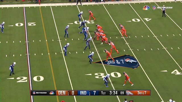 Denver Broncos quarterback Trevor Siemian finds wide receiver Demaryius Thomas on crossing route for a big third down conversion