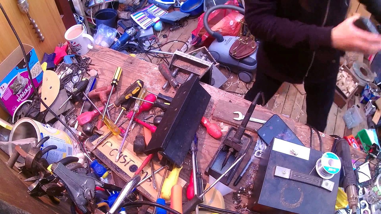 Reuben makes Ep2 screwdriver rack