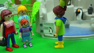 Baby Gets Lost At Playmobil City Zoo - Toy Play Video-7gJ2J8Hy6CU