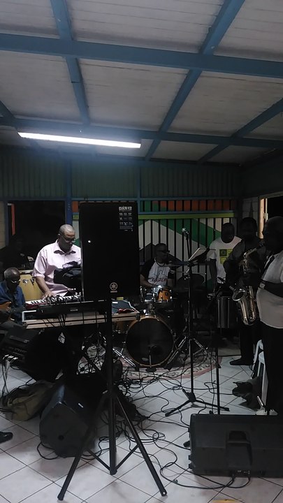 Christian Albert et son groupe Figue Jonnes à Fonds-Baillargent Pointe-Noire Guadeloupe (6)