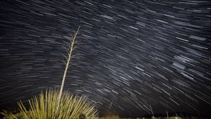 Slow Motion Timelapse Captures One Hour of Geminid Meteors Passing Over New Mexico