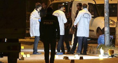 Küçükçekmece'de Kanlı Çatışma! Halı Sahadan Dönerken Mermi Yağmuruna Tutulan Genç Öldü