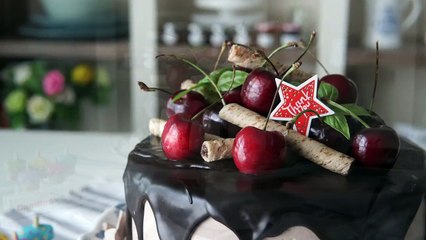 달콤한 체리 초코생크림케이크만들기_생일케이크(Chocolate Cream Cake,Birthday cake,꼬마츄츄)-KBV8TClYiUo